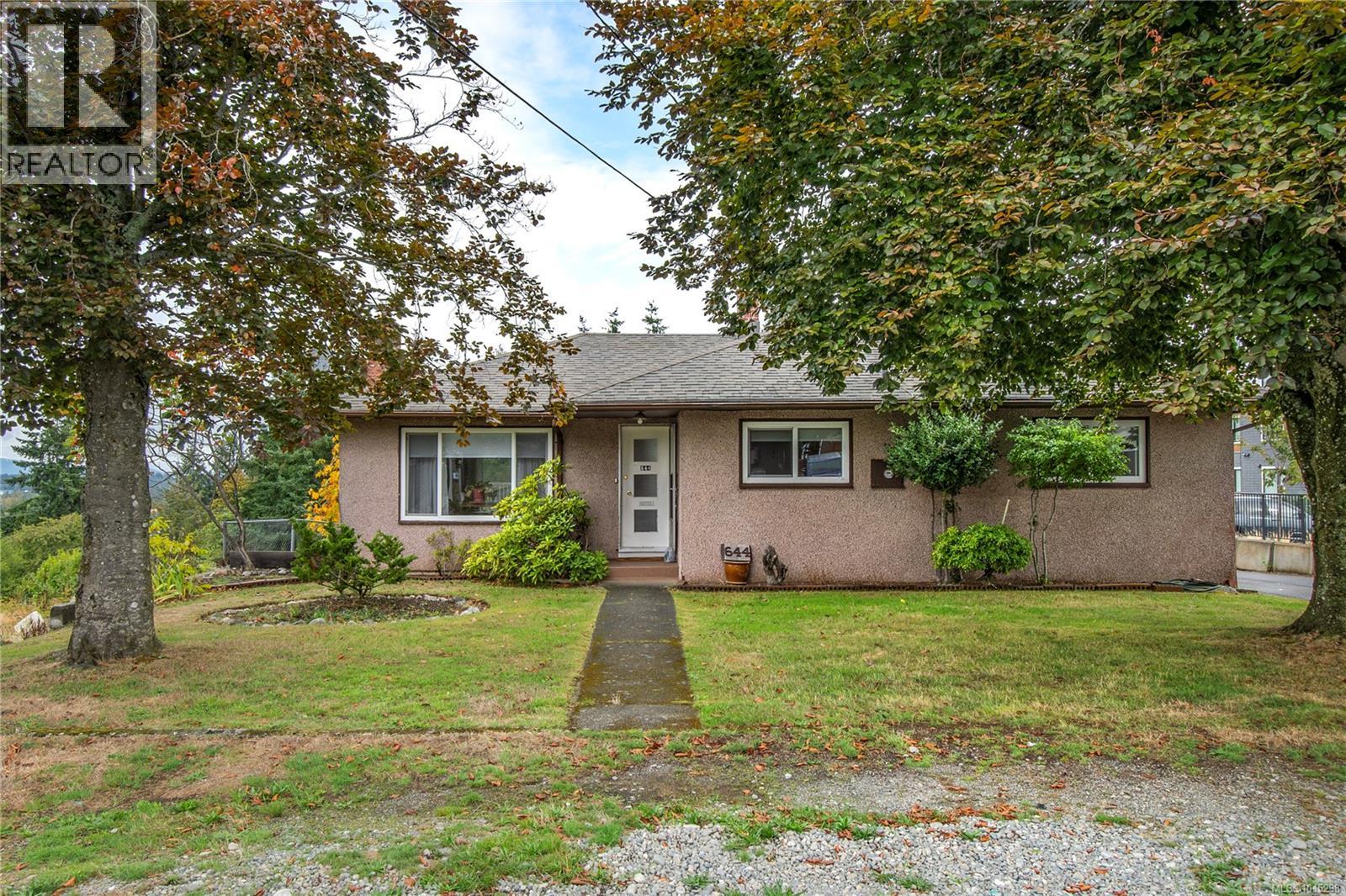 644 8th Ave, Campbell River, British Columbia