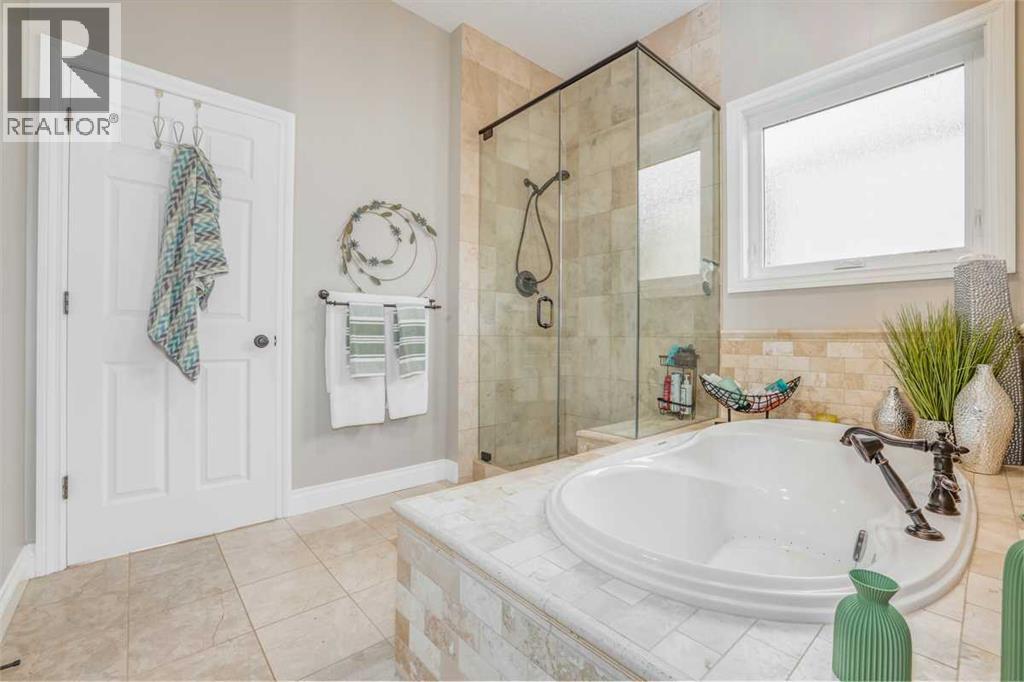 462 Crystal Green Manor, Okotoks, Alberta  T1S 0A3 - Photo 19 - A2260965