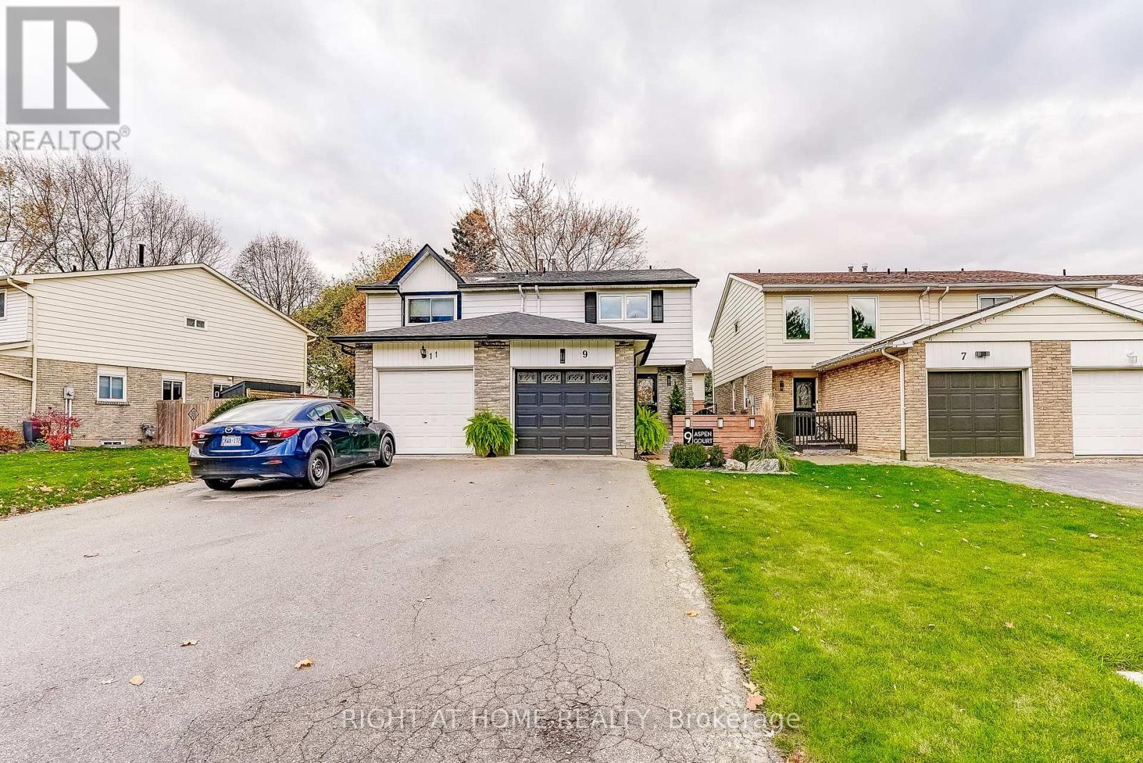 9 Aspen Court, Hamilton, Ontario L8B 0A7 - Photo 2 - X12547220