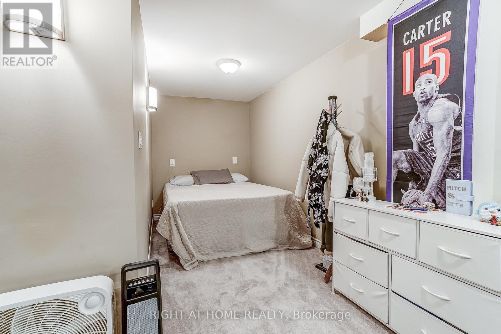 9 Aspen Court, Hamilton, Ontario L8B 0A7 - Photo 27 - X12547220