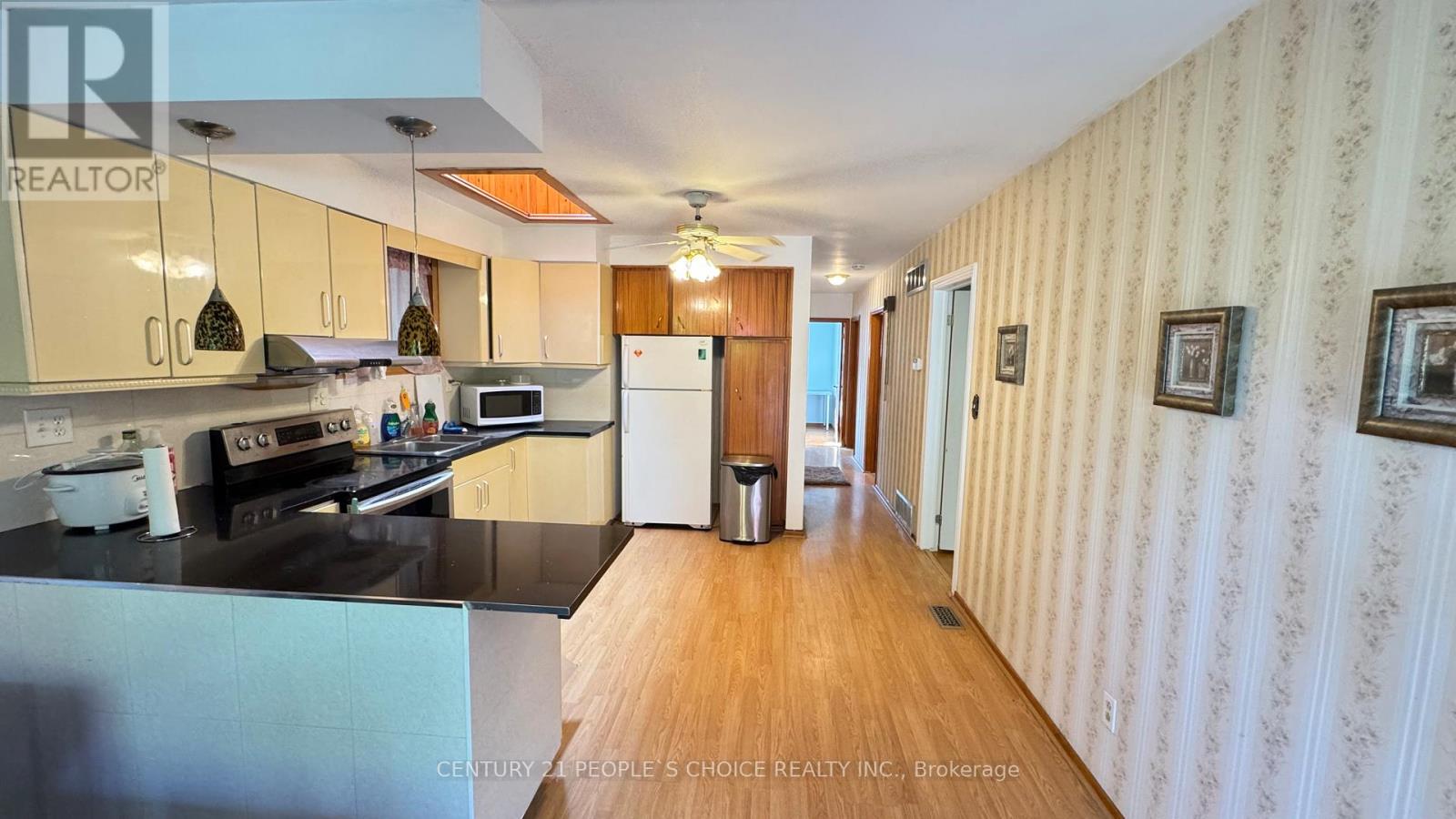 #furnished - 122 Rifle Range Road, Hamilton, Ontario L8S 3B6 - Photo 14 - X12547228