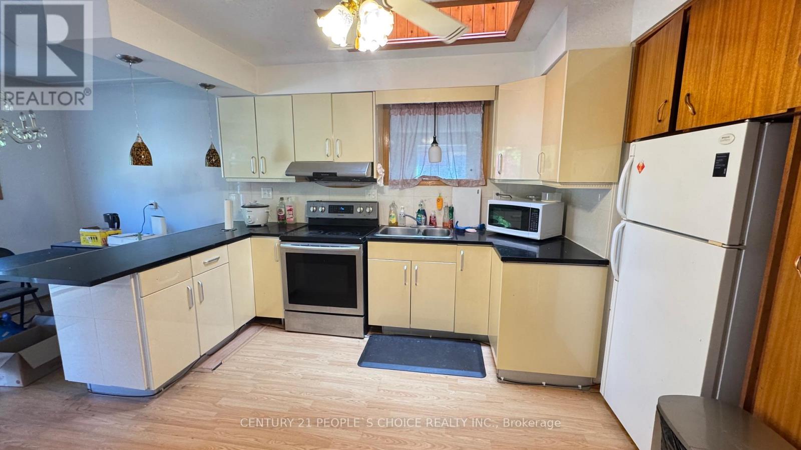 #furnished - 122 Rifle Range Road, Hamilton, Ontario L8S 3B6 - Photo 15 - X12547228