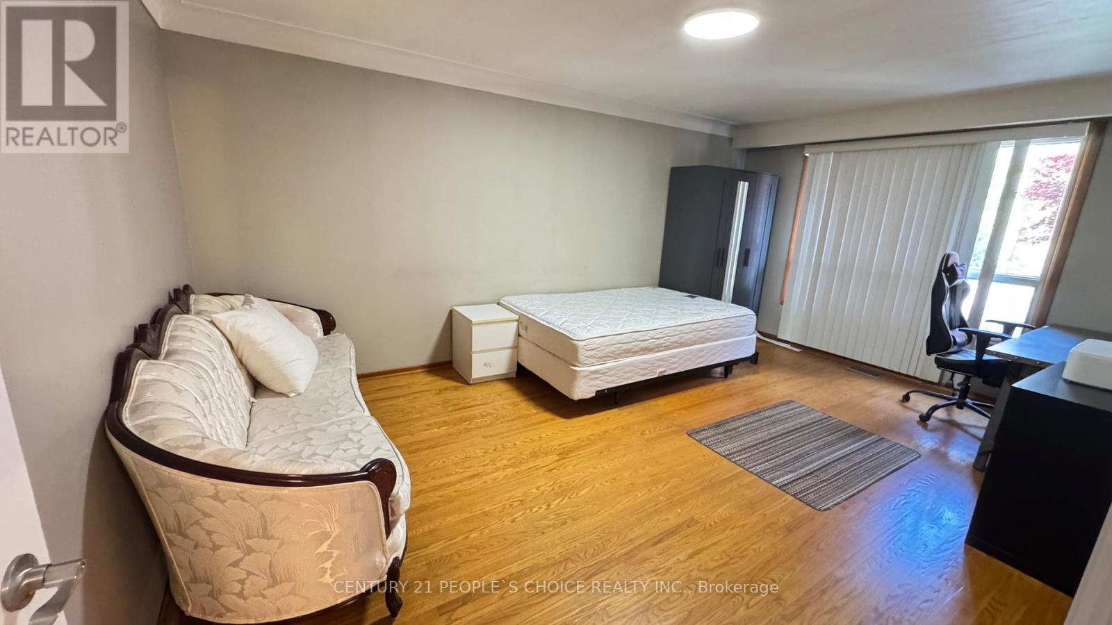 #furnished - 122 Rifle Range Road, Hamilton, Ontario L8S 3B6 - Photo 18 - X12547228