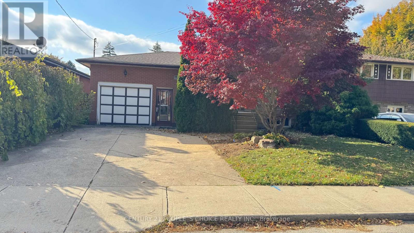 #furnished - 122 Rifle Range Road, Hamilton, Ontario L8S 3B6 - Photo 2 - X12547228