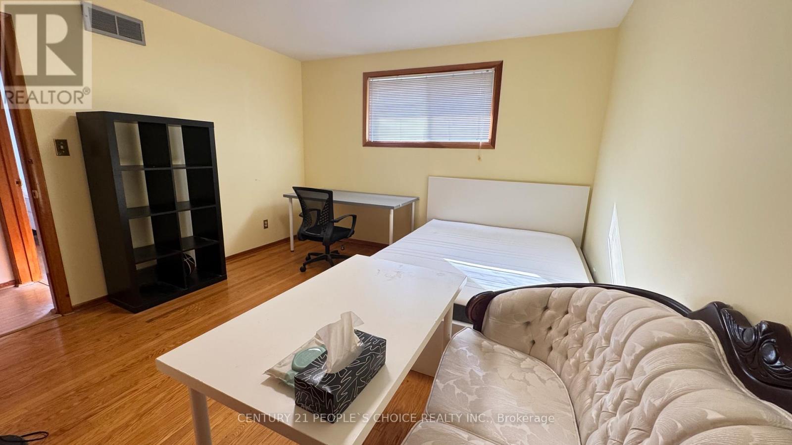 #furnished - 122 Rifle Range Road, Hamilton, Ontario L8S 3B6 - Photo 27 - X12547228