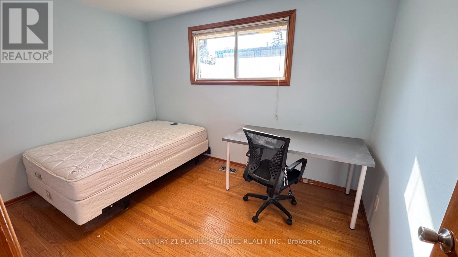 #furnished - 122 Rifle Range Road, Hamilton, Ontario L8S 3B6 - Photo 29 - X12547228