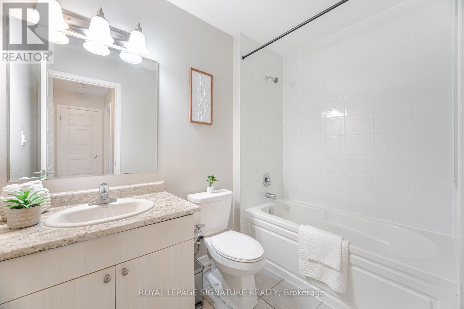 514 Goldenrod Lane, Kitchener, Ontario N2R 0Y7 - Photo 35 - X12547244