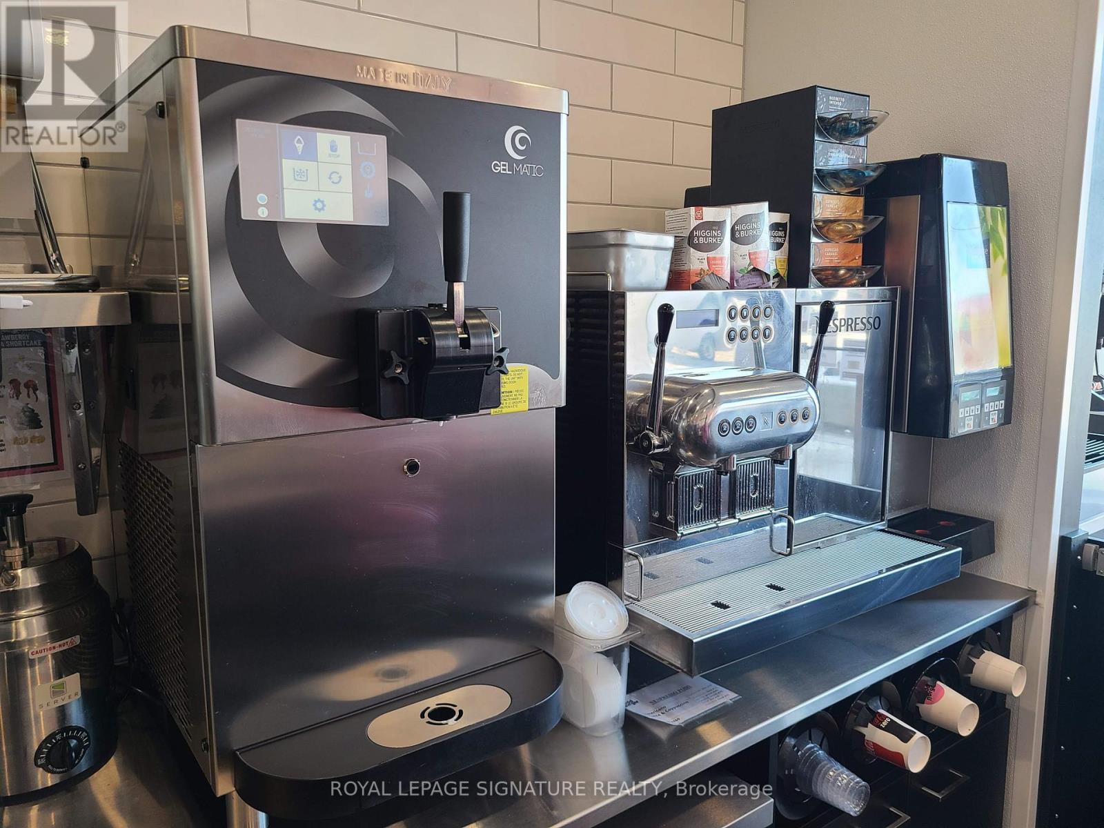 920 Upper Wentworth Street, Hamilton, Ontario L9A 5C5 - Photo 12 - X12547264