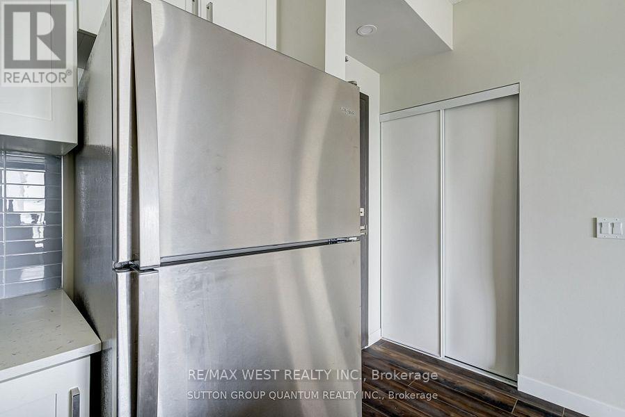 908 - 15 Queen Street S, Hamilton, Ontario L8P 0C6 - Photo 10 - X12547278