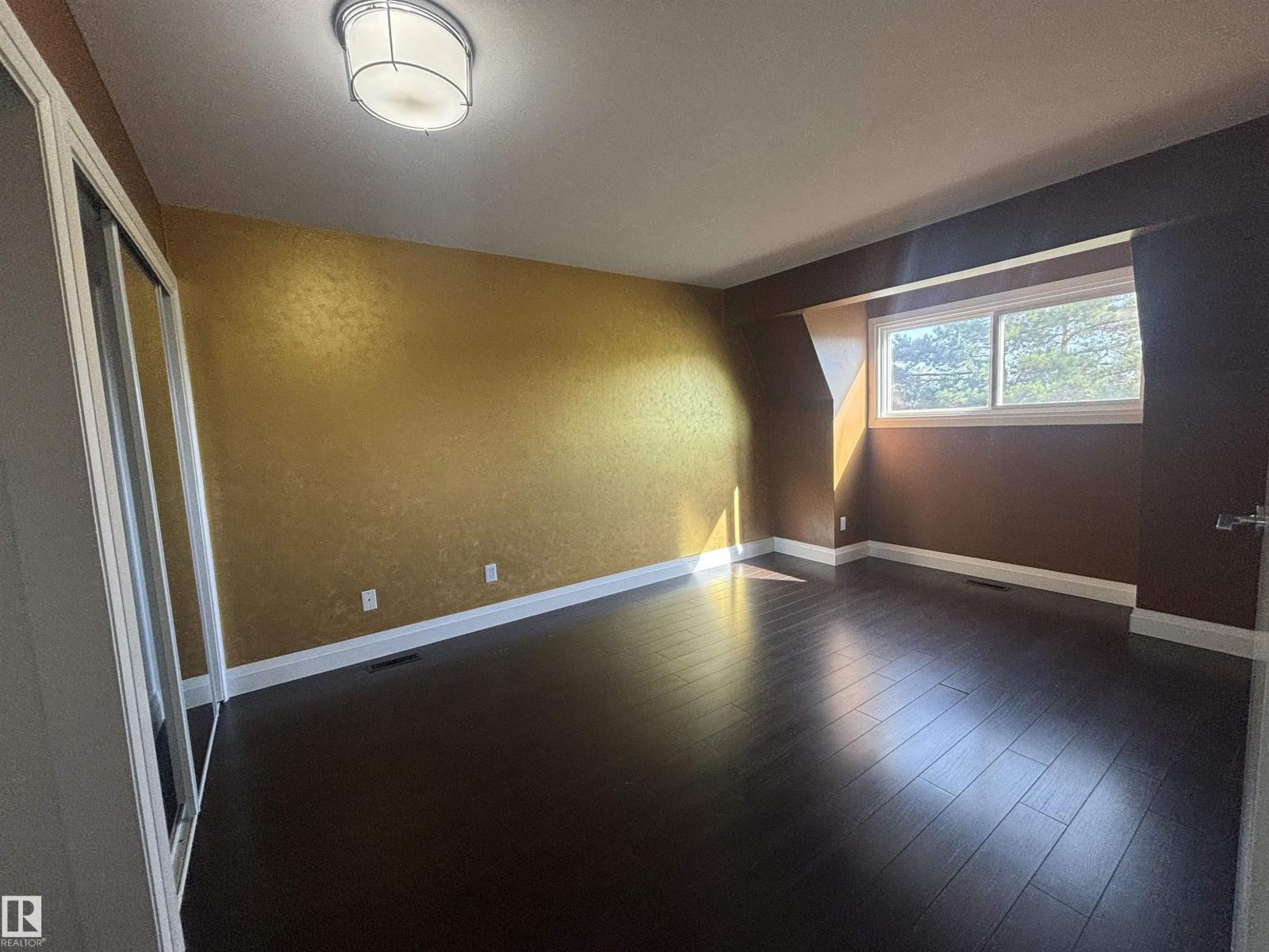 5979 40 Av Nw, Edmonton, Alberta  T6L 3P6 - Photo 6 - E4465816