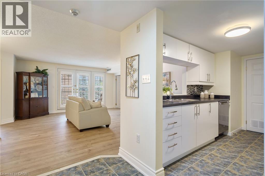216 Plains Road W Unit# A304, Burlington, Ontario L7T 4K8 - Photo 3 - 40772578