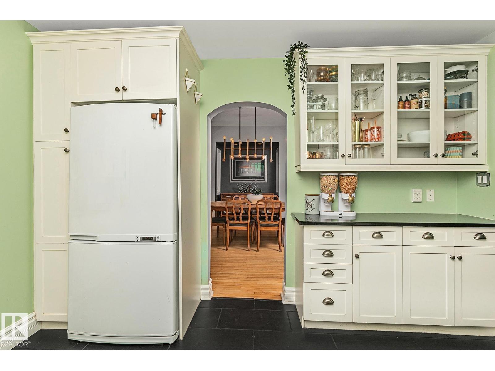 10823 125 St Nw, Edmonton, Alberta T5M 0L5 - Photo 17 - E4465089