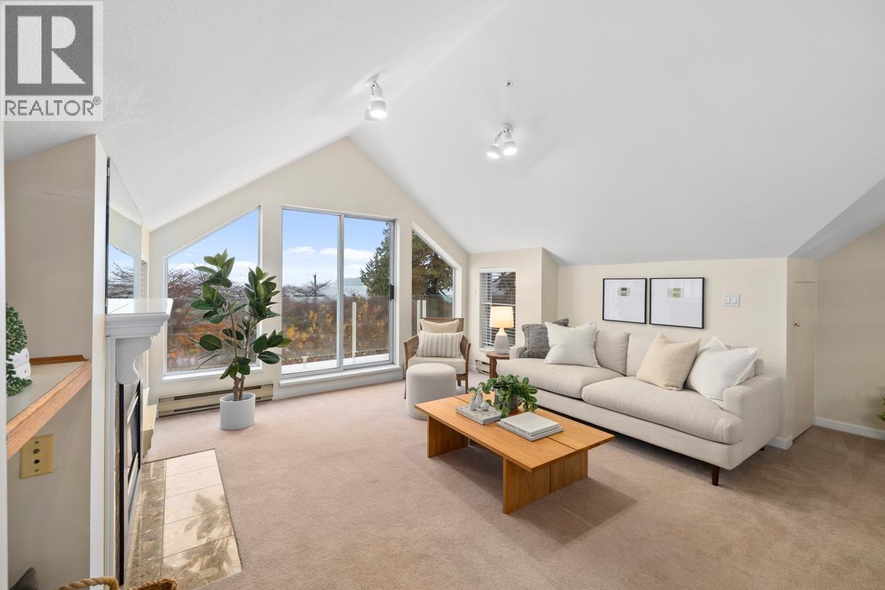 3274 W 1st Avenue, Vancouver, British Columbia V6K 1H5 - Photo 2 - R3067612