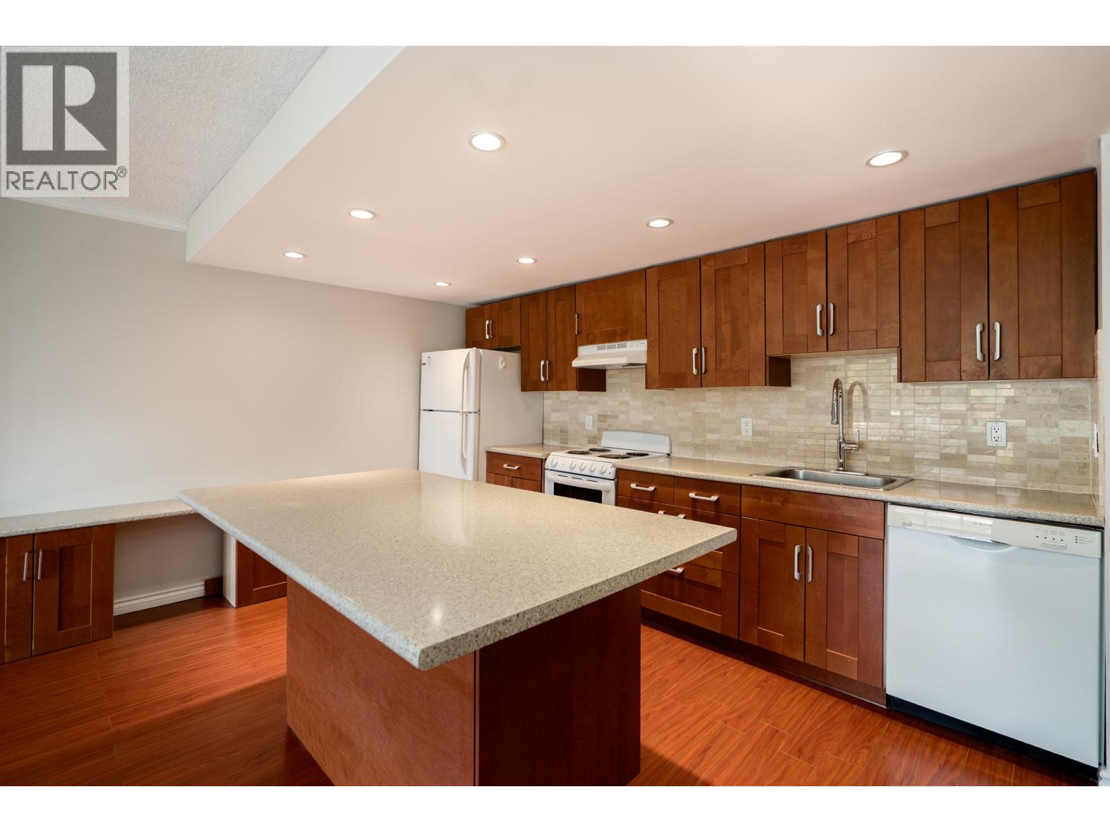 1319 2012 Fullerton Avenue, North Vancouver, British Columbia  V7P 3E3 - Photo 16 - R3066495