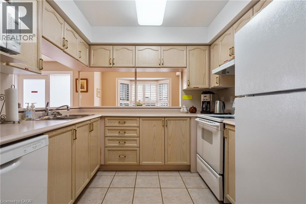 216 Plains Road W Unit# A304, Burlington, Ontario L7T 4K8 - Photo 38 - 40772578