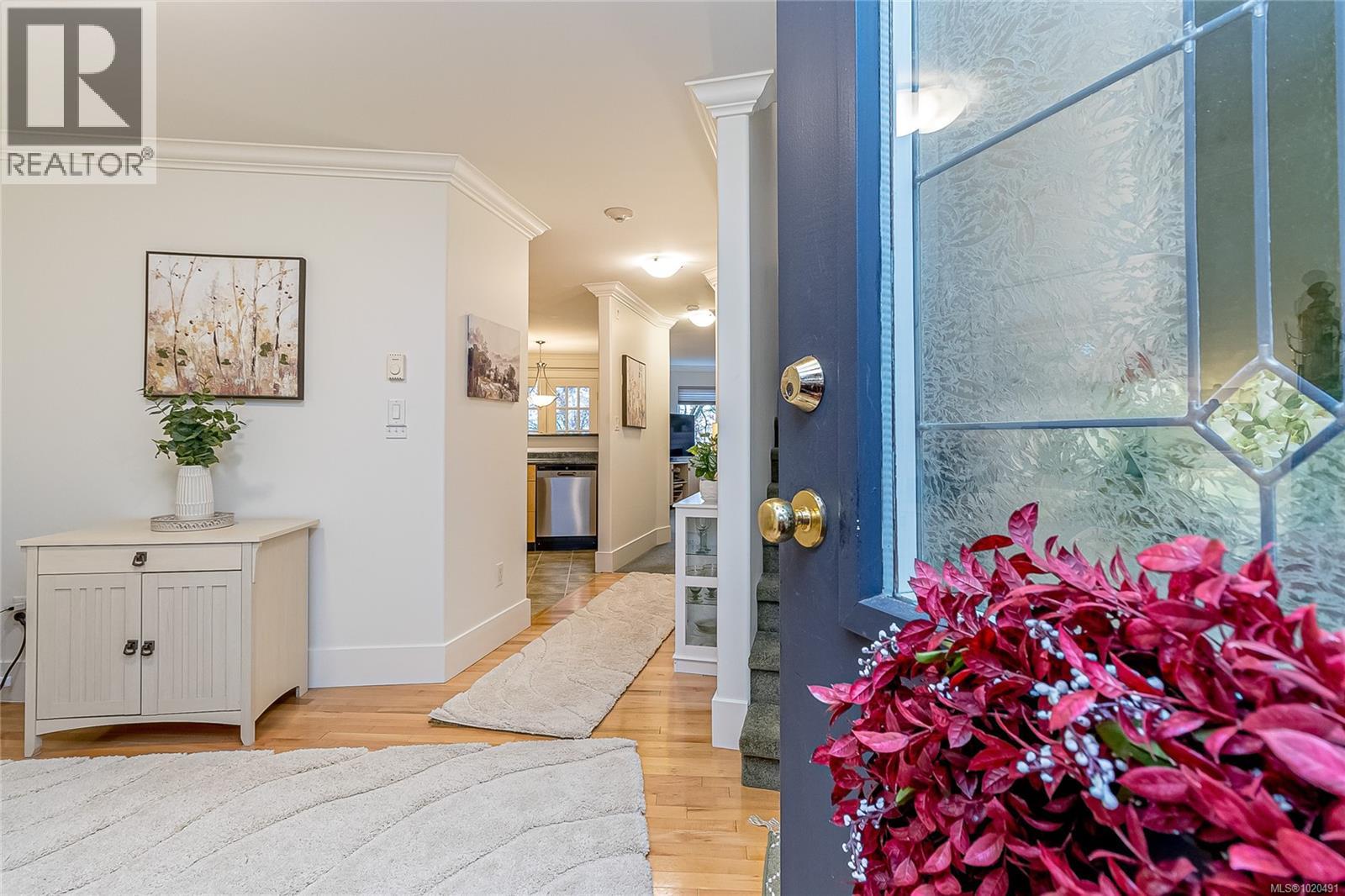 104 1196 Clovelly Terr, Saanich, British Columbia V8P 1V6 - Photo 6 - 1020491