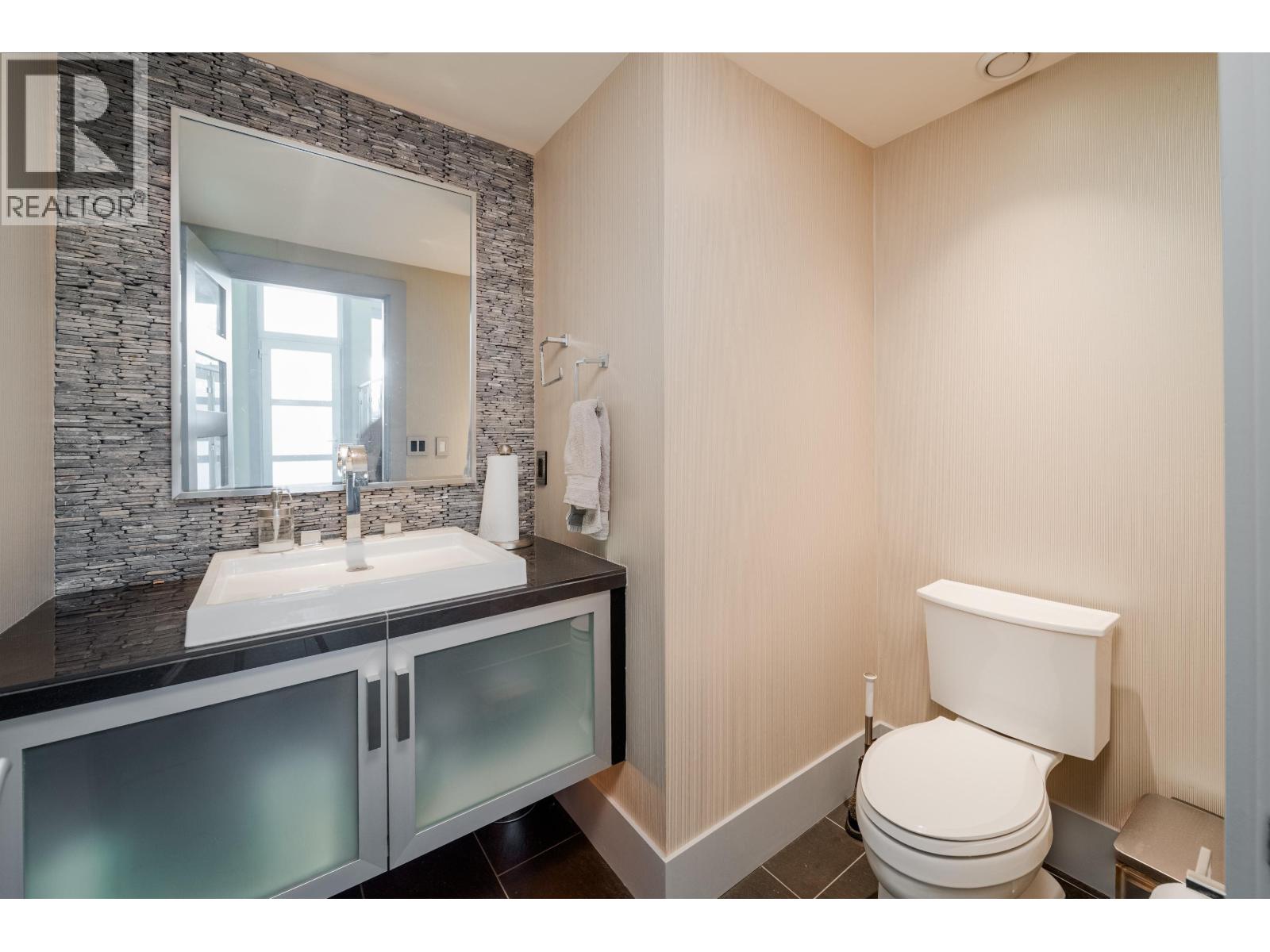 4371 Puget Drive, Vancouver, British Columbia V6L 2V7 - Photo 13 - R3067605