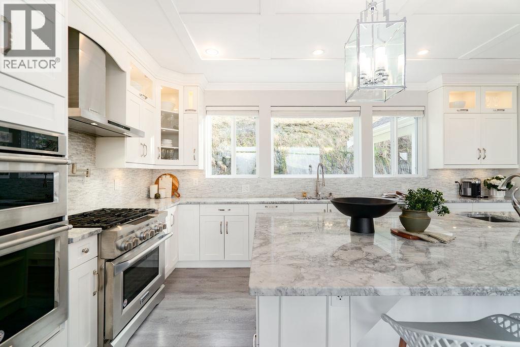 25540 Godwin Drive, Maple Ridge, British Columbia V2W 1G9 - Photo 10 - R3067611