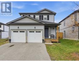 12 QUINN FOREST DRIVE, Bracebridge, Ontario