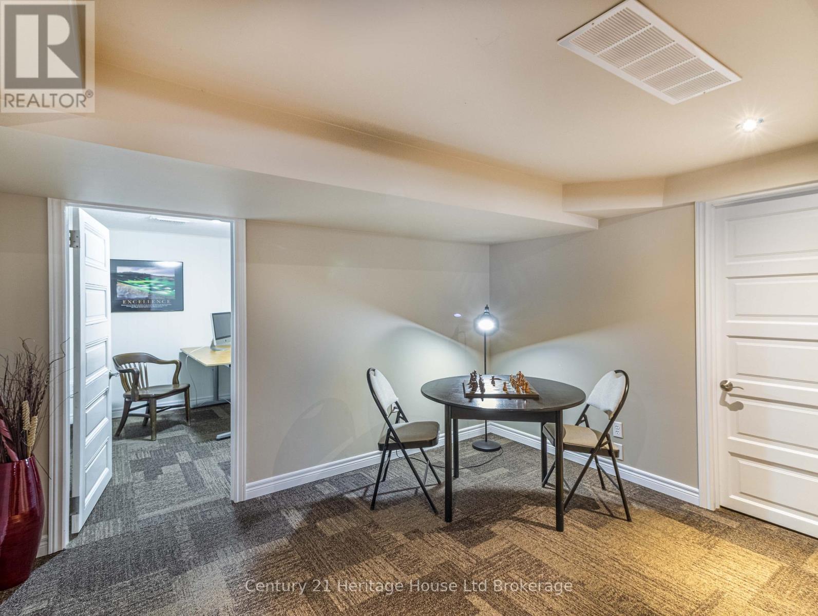 525639 Oxford Centre Road, Woodstock, Ontario N4S 7V8 - Photo 38 - X12547356