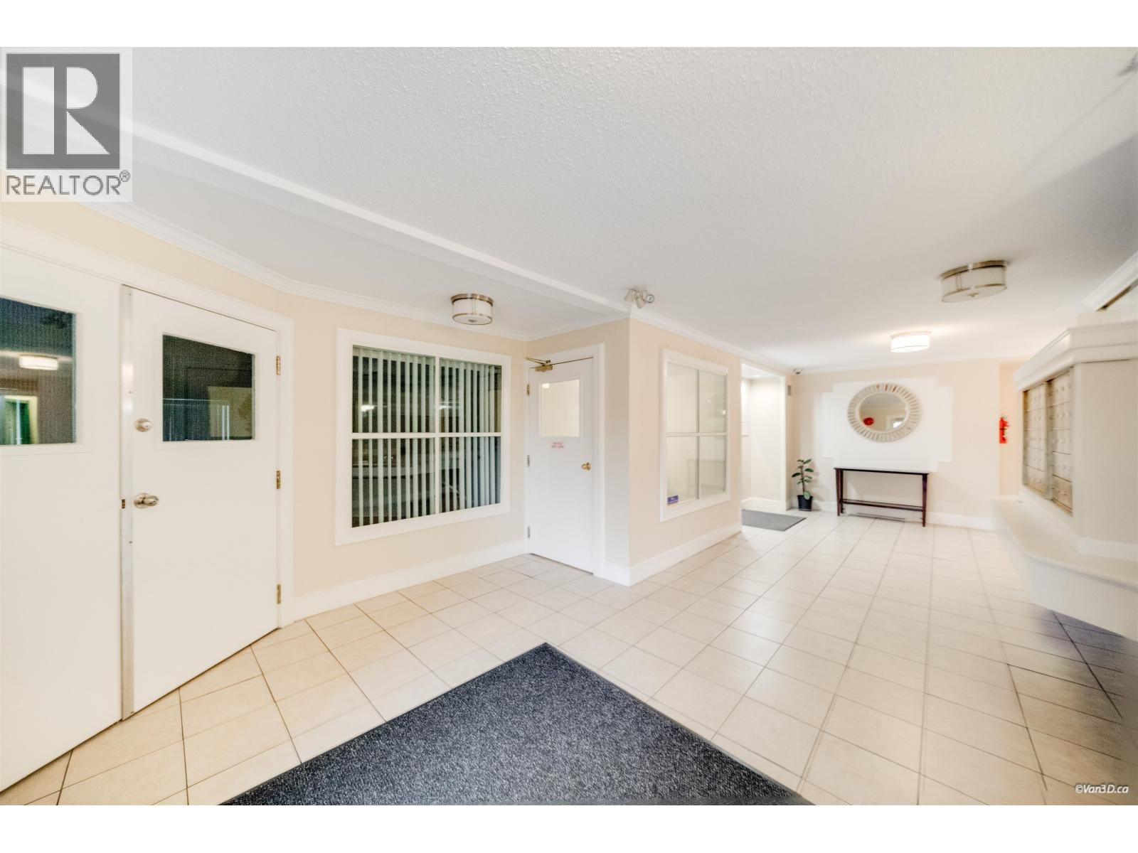 309 501 Cochrane Avenue, Coquitlam, British Columbia  V3J 7W5 - Photo 2 - R3067502