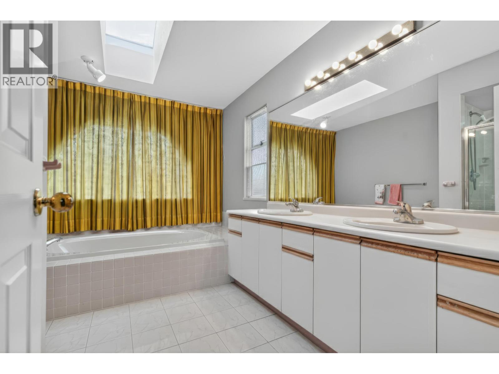 9271 Boyd Court, Richmond, British Columbia V6Y 3N9 - Photo 24 - R3067599