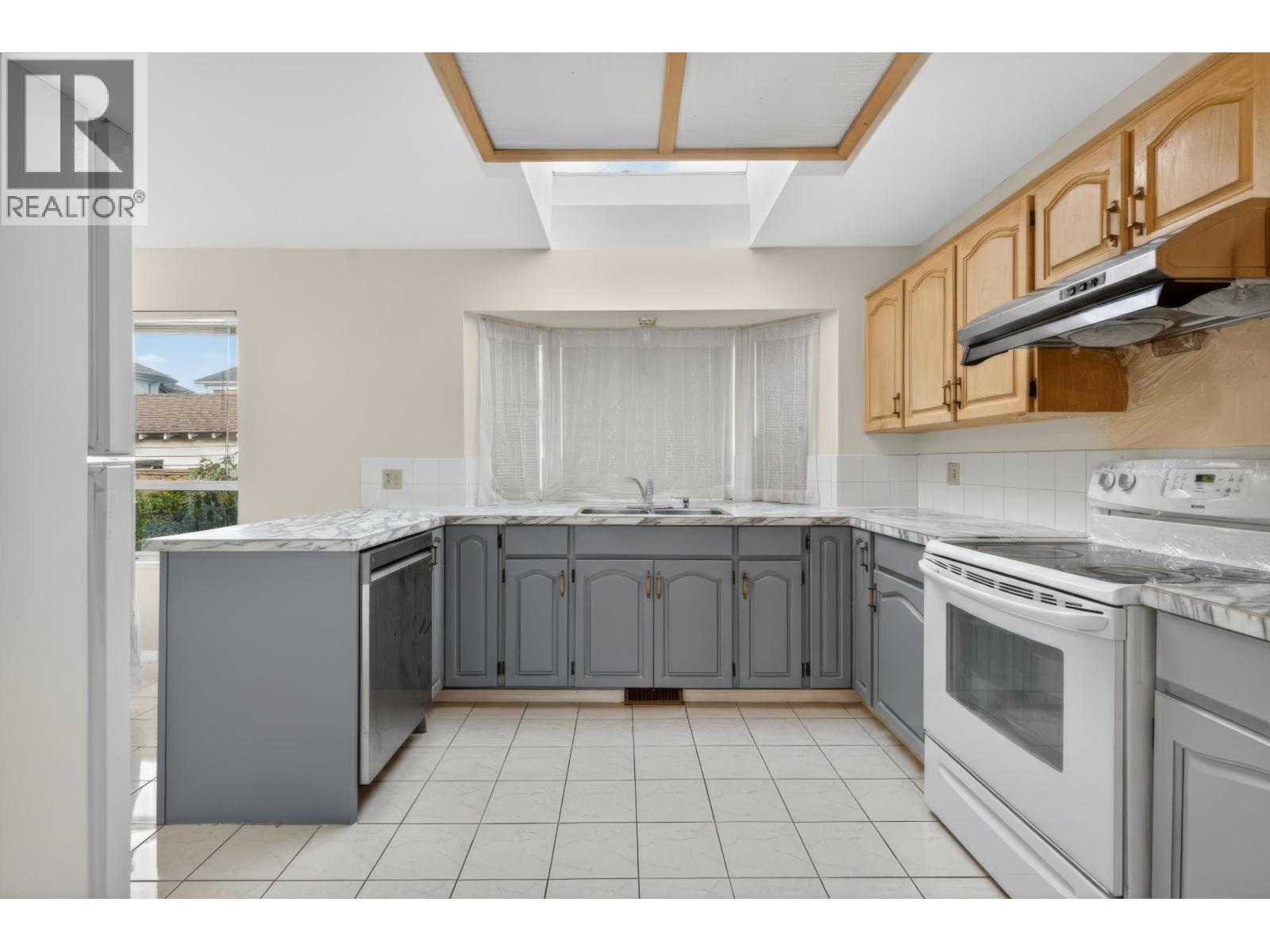 9271 Boyd Court, Richmond, British Columbia V6Y 3N9 - Photo 8 - R3067599