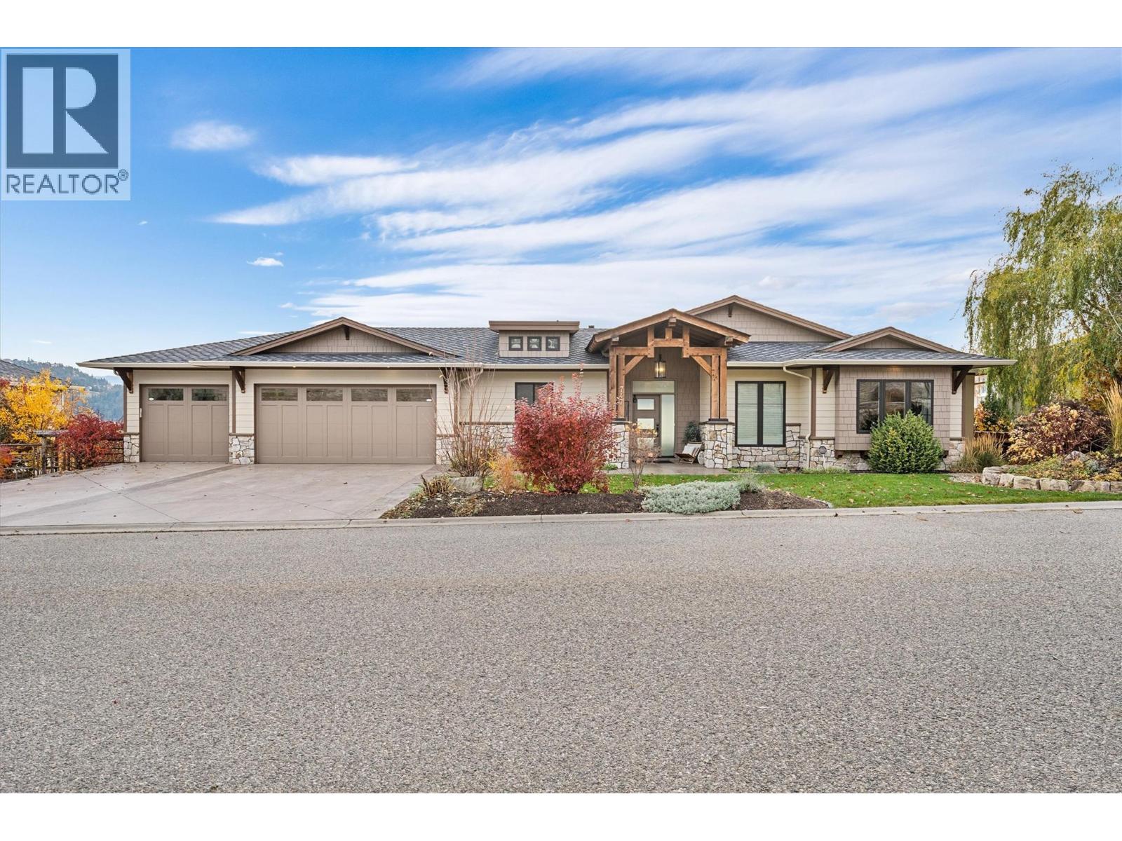 747 Traditions Crescent, Kelowna, British Columbia