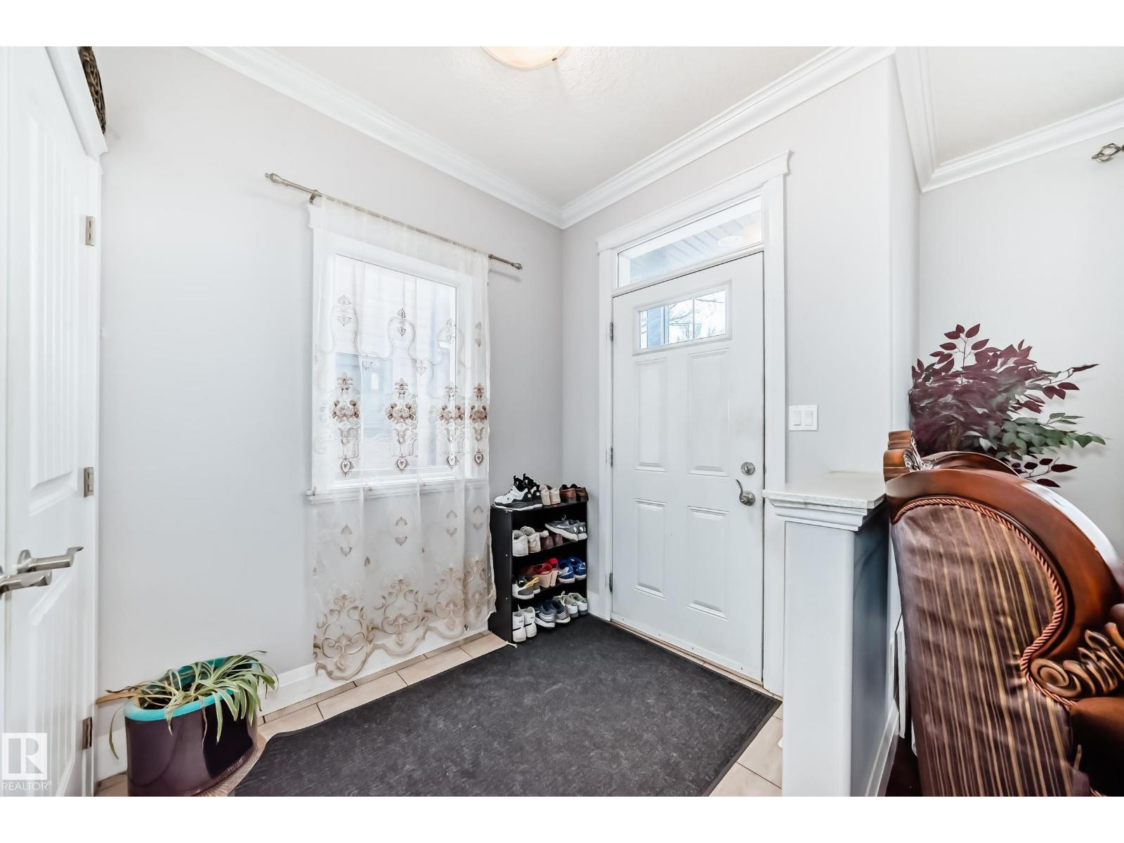 #2 12042 101 St Nw, Edmonton, Alberta  T5G 2C1 - Photo 2 - E4465820