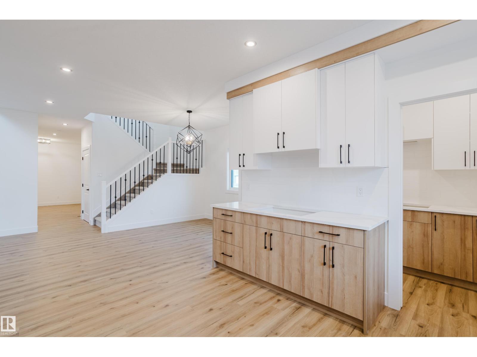 713 Elderberry Cl Nw, Edmonton, Alberta  T6M 3J6 - Photo 13 - E4465821