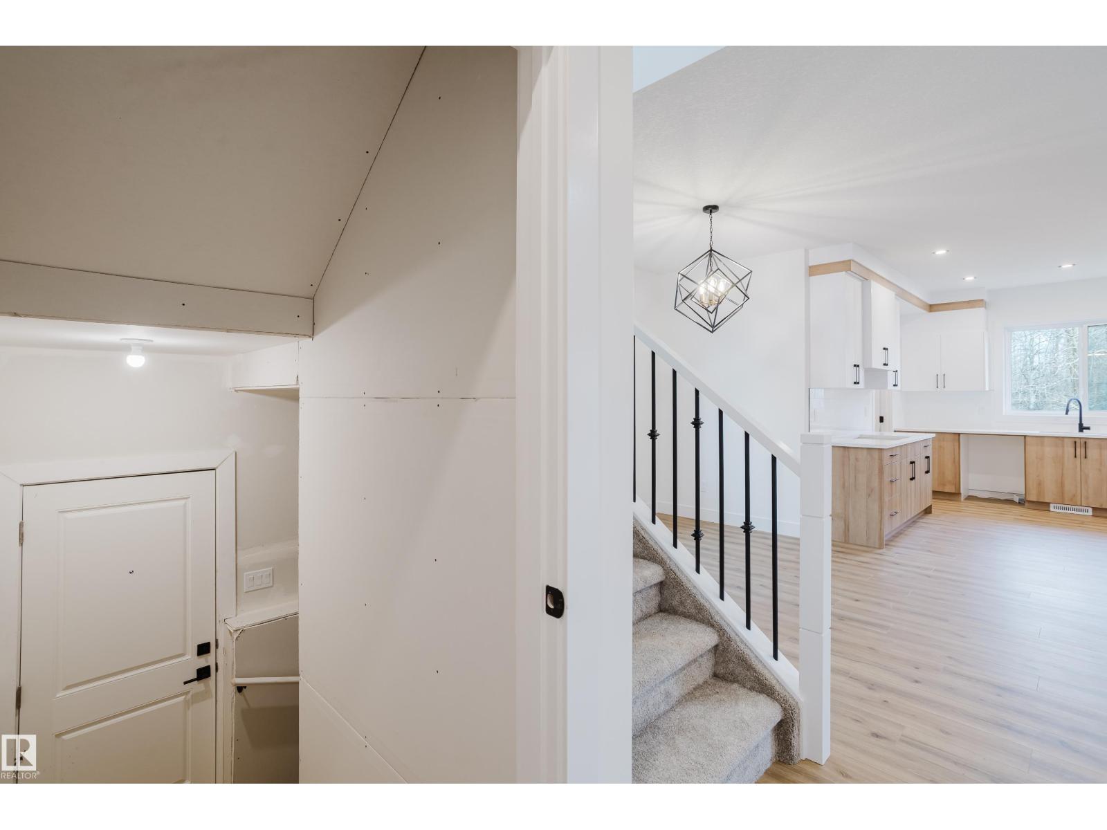 713 Elderberry Cl Nw, Edmonton, Alberta  T6M 3J6 - Photo 23 - E4465821