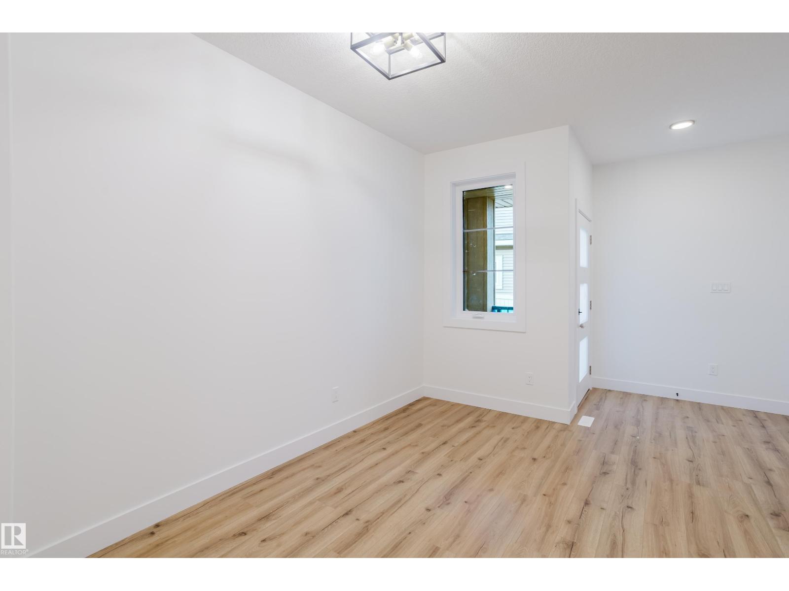 713 Elderberry Cl Nw, Edmonton, Alberta  T6M 3J6 - Photo 5 - E4465821