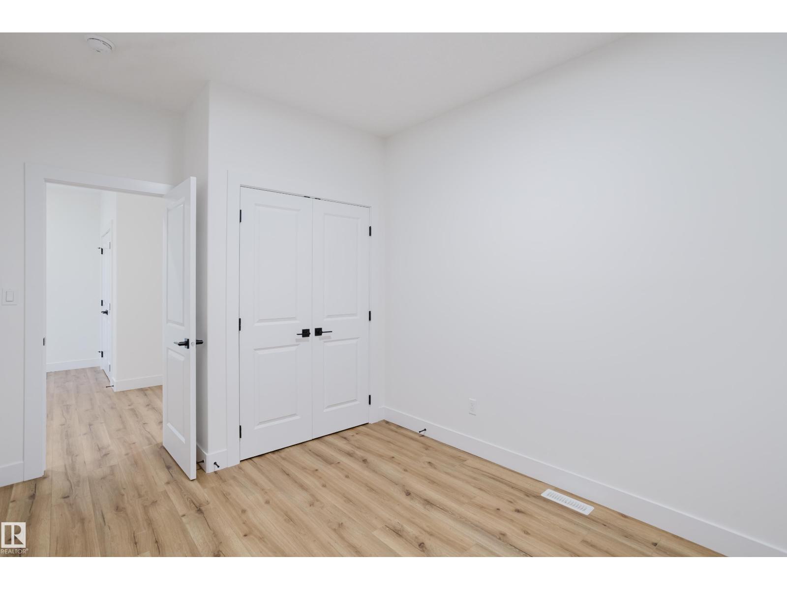 713 Elderberry Cl Nw, Edmonton, Alberta  T6M 3J6 - Photo 8 - E4465821