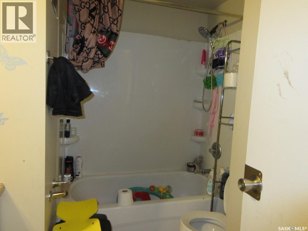 1817 Quebec Street, Regina, Saskatchewan  S4P 1J6 - Photo 13 - SK024097