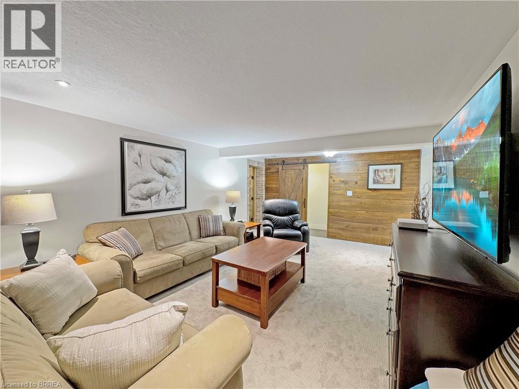 360 Robinson Road, Brantford, Ontario  N3T 5L7 - Photo 30 - 40785671