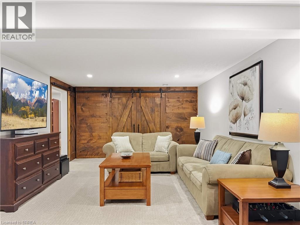 360 Robinson Road, Brantford, Ontario  N3T 5L7 - Photo 31 - 40785671