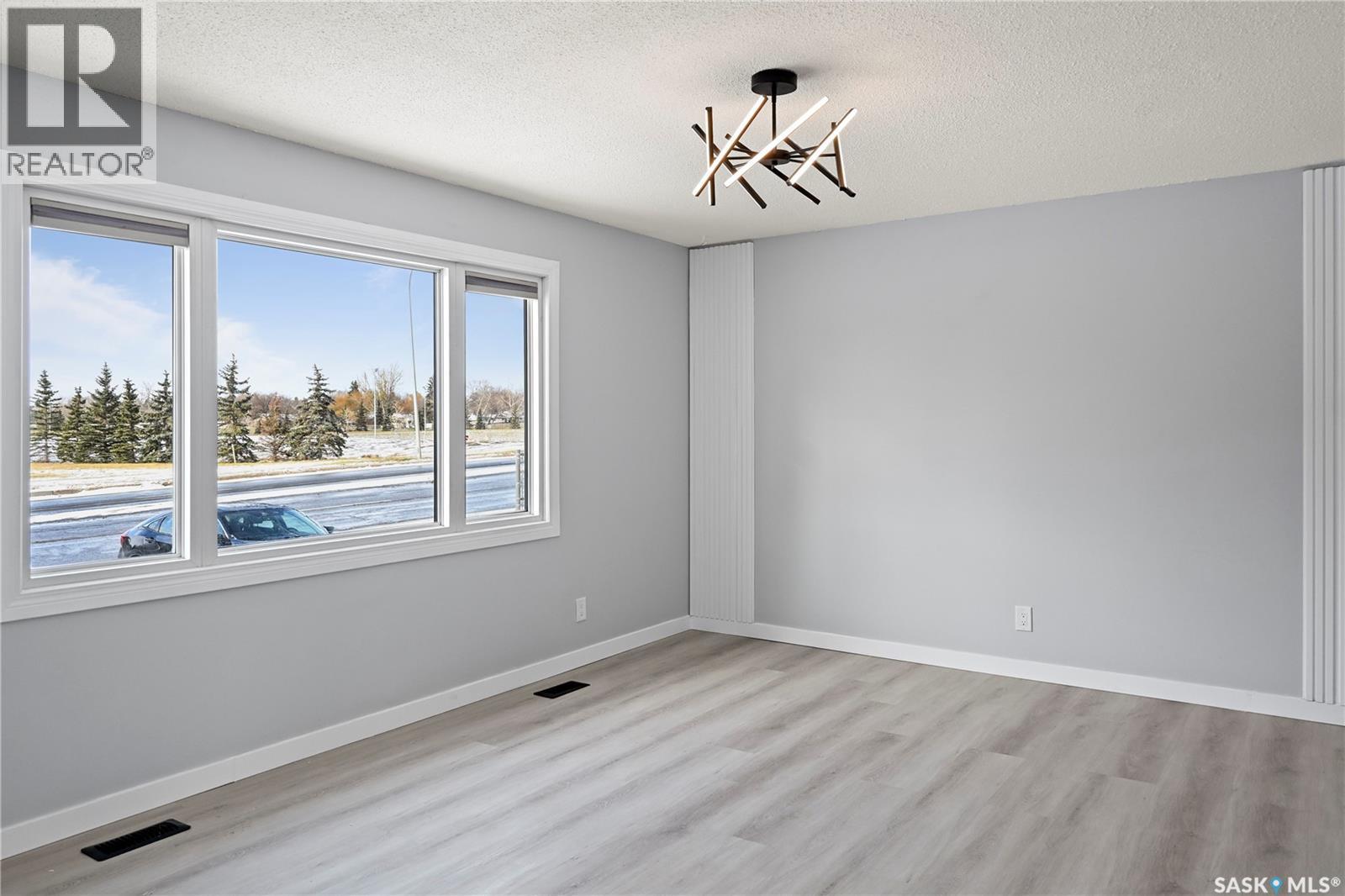 443 Argyle Street N, Regina, Saskatchewan  S4R 4C9 - Photo 4 - SK023720