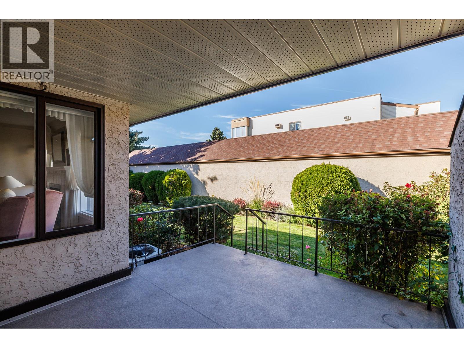 2200 Gordon Drive Unit# 9, Kelowna, British Columbia V1Y 8Y7 - Photo 14 - 10365297