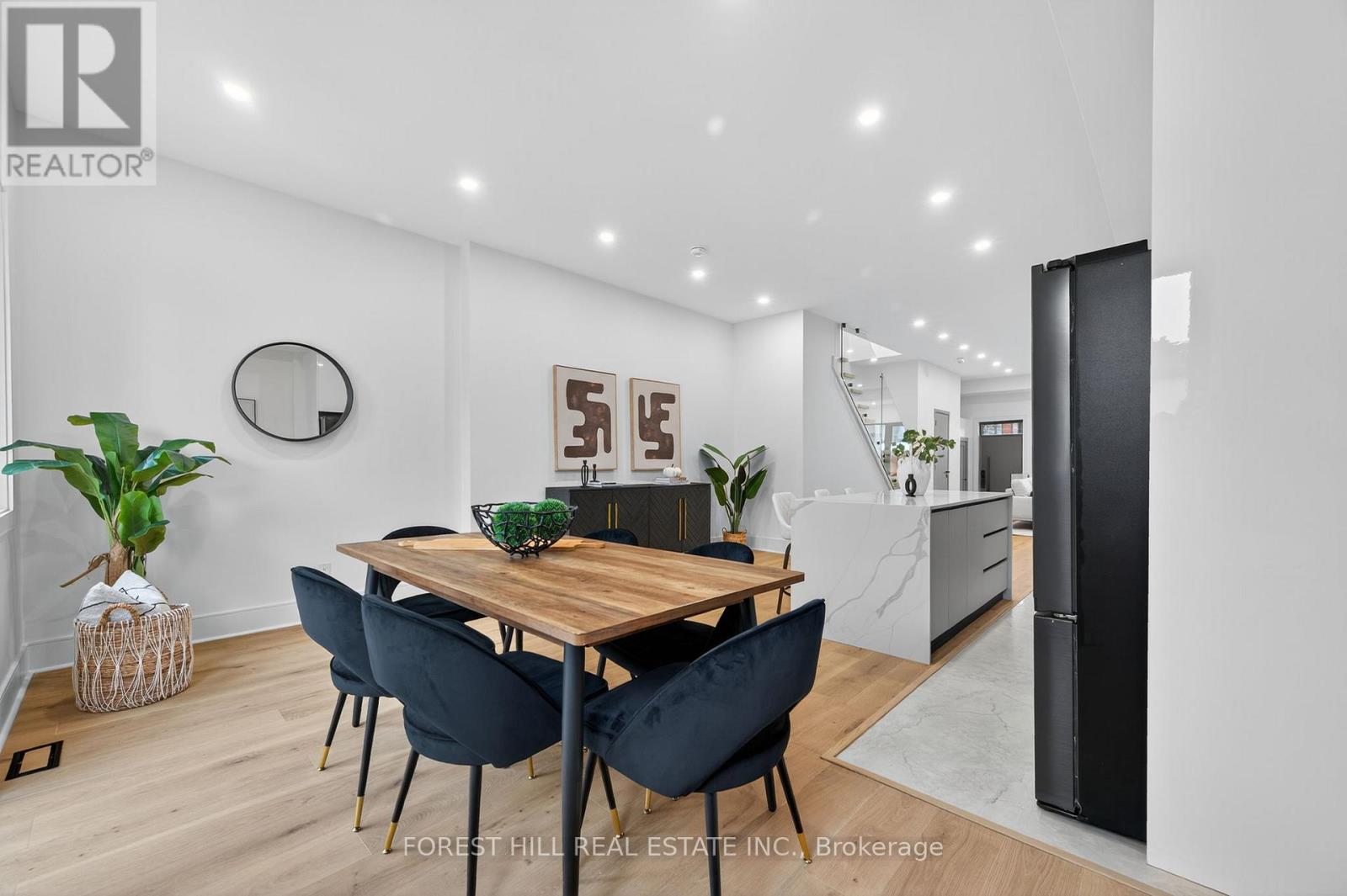 249 Lauder Avenue, Toronto, Ontario M6E 3H5 - Photo 13 - C12547350