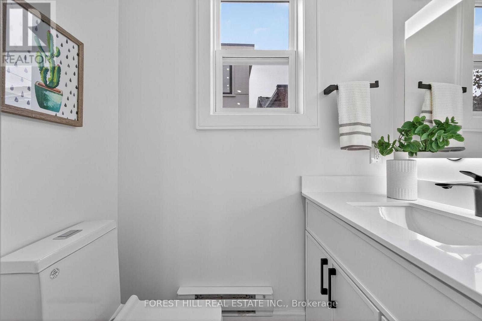 249 Lauder Avenue, Toronto, Ontario M6E 3H5 - Photo 41 - C12547350