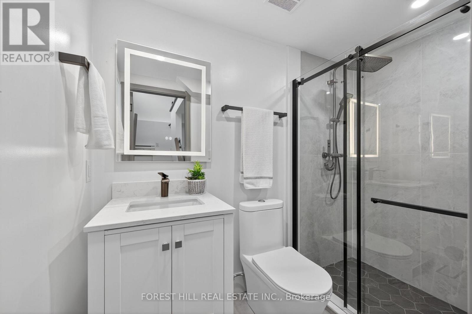 249 Lauder Avenue, Toronto, Ontario M6E 3H5 - Photo 43 - C12547350