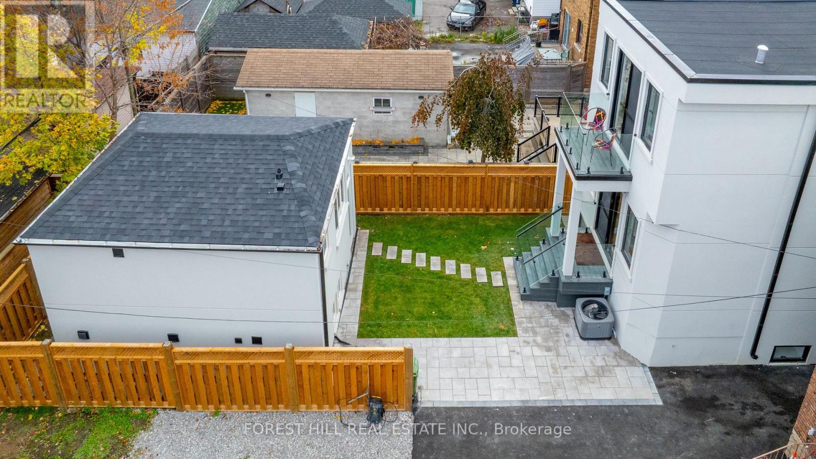 249 Lauder Avenue, Toronto, Ontario M6E 3H5 - Photo 46 - C12547350