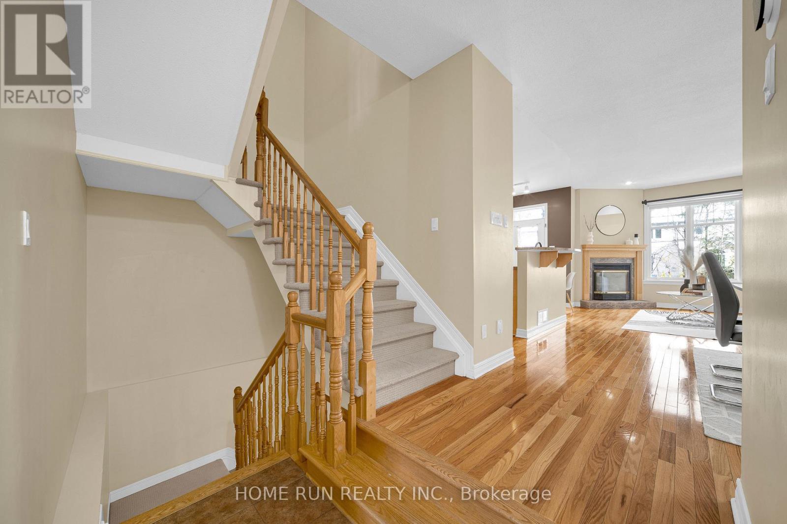 517 Devonwood Circle, Ottawa, Ontario  K1T 4E4 - Photo 8 - X12547402