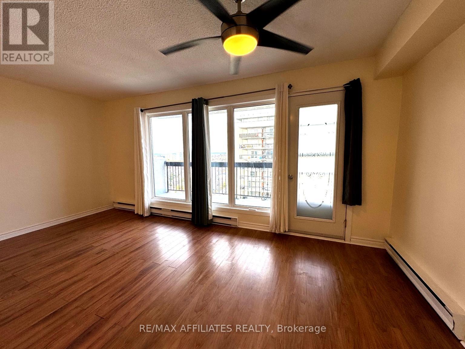 1704 - 158 Mcarthur Avenue, Ottawa, Ontario  K1L 8E7 - Photo 11 - X12547416