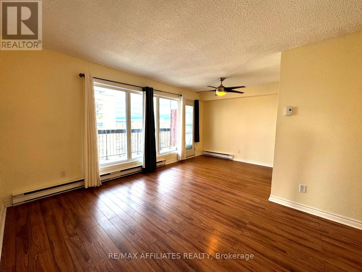 1704 - 158 Mcarthur Avenue, Ottawa, Ontario  K1L 8E7 - Photo 12 - X12547416