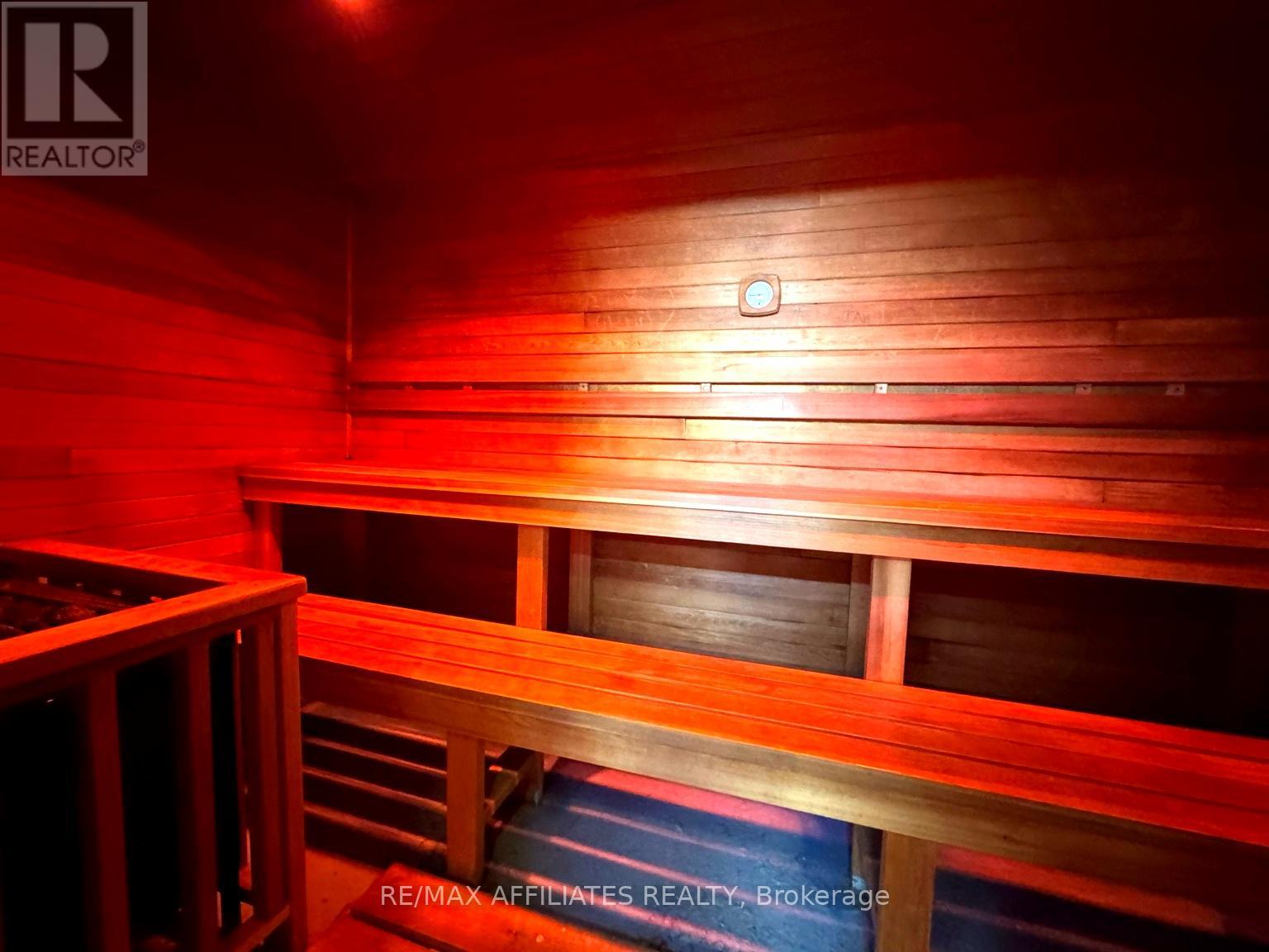 1704 - 158 Mcarthur Avenue, Ottawa, Ontario  K1L 8E7 - Photo 7 - X12547416