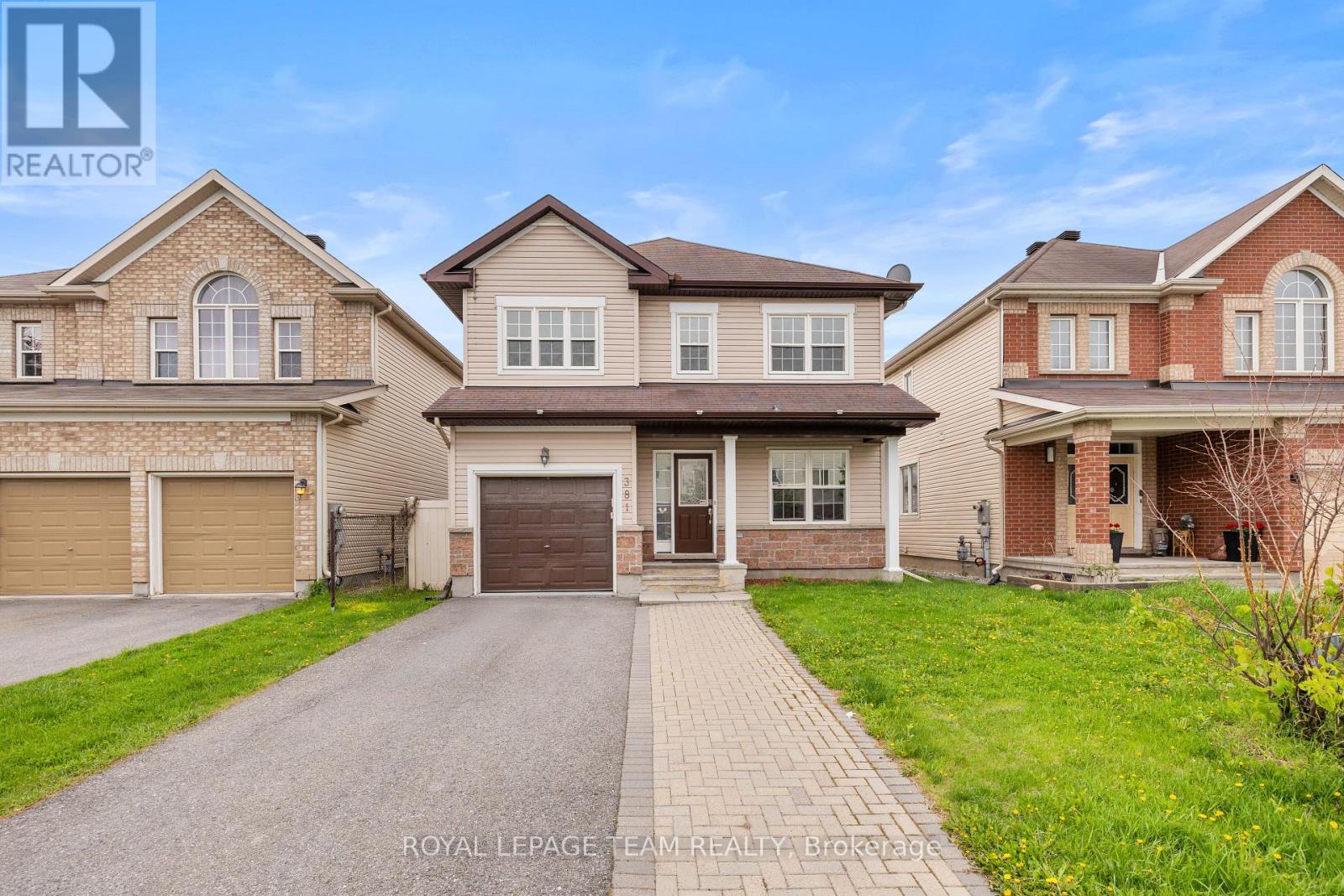 381 MOFFATT POND COURT, Ottawa, Ontario