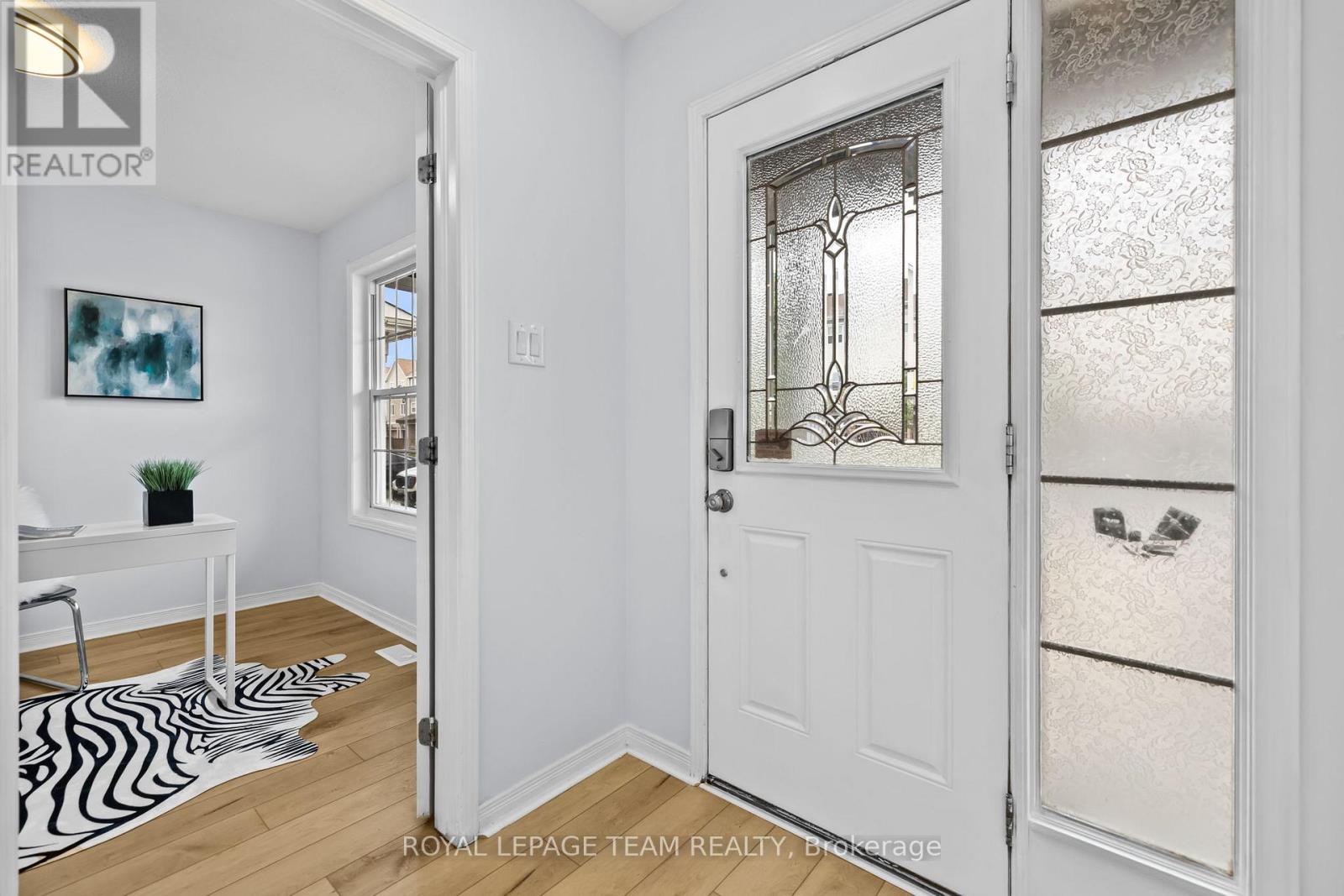 381 Moffatt Pond Court, Ottawa, Ontario  K2J 0C9 - Photo 3 - X12547482