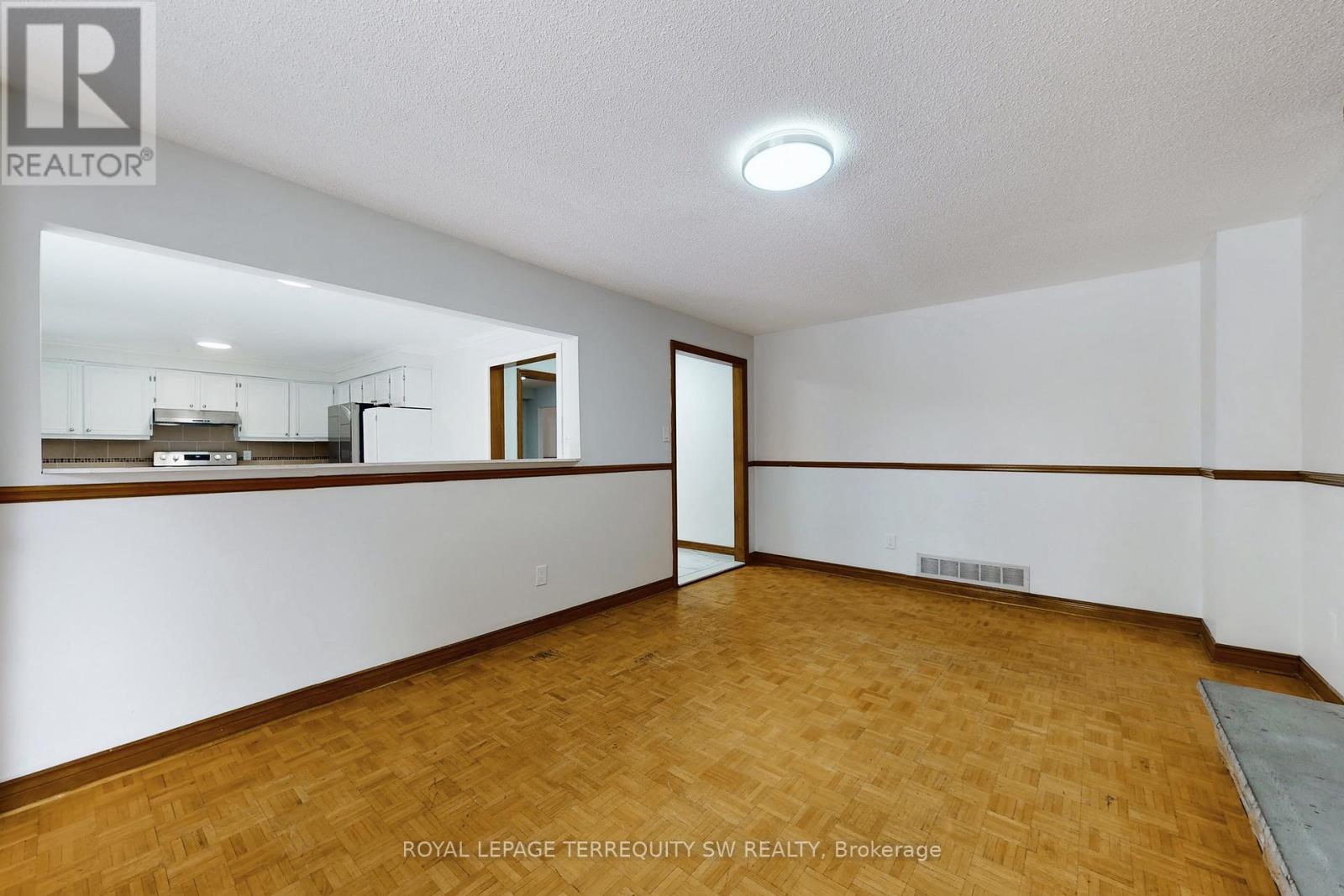 327a Beechgrove Drive, Toronto, Ontario  M1E 4A2 - Photo 7 - E12547342