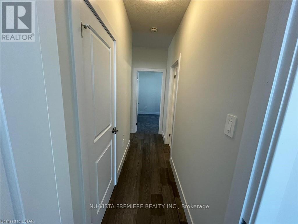 320 Stathis Boulevard, Sarnia, Ontario  N7S 0G7 - Photo 11 - X12547442